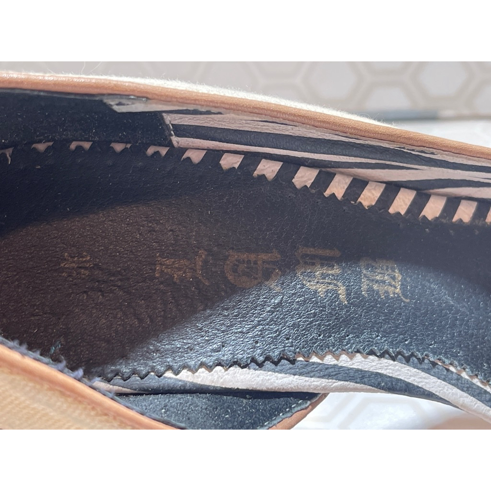 Women's L.A.M.B. Heels Beige & Brown size 9 - Picture 7 of 11